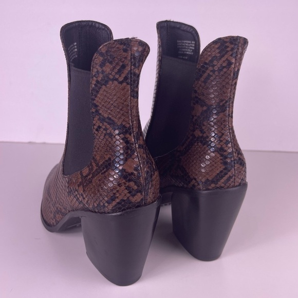 Steve Madden Gail Brown Black Snake Embossed Texture Faux Leather Boots Size 10 - Picture 4 of 7